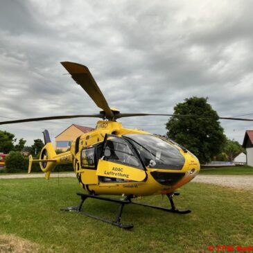 Hubschrauberlandung sichern / VU PKW gegen Fahrrad